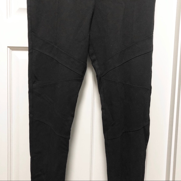 NWOT Vince Camuto Black Ankle Pants - Picture 2 of 4